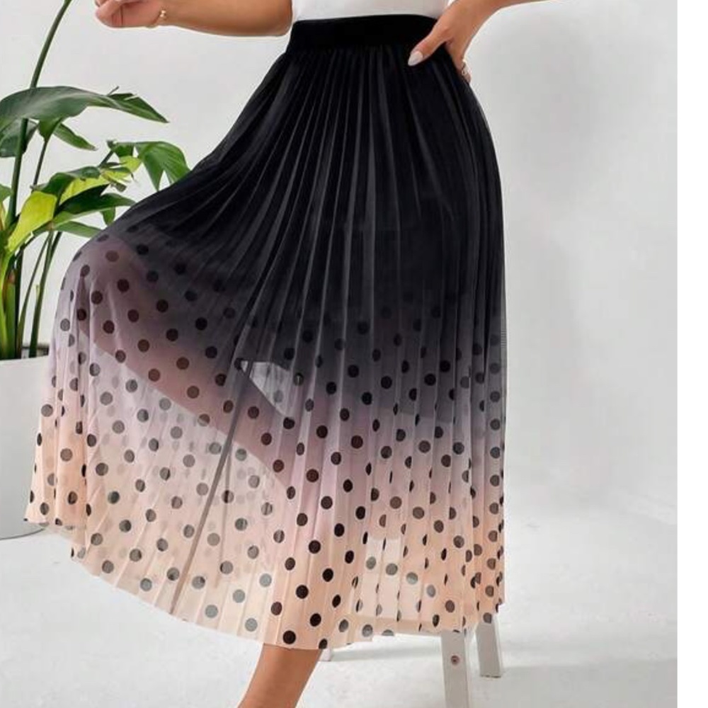 Classic Polka Dot Pleated Midi Skirt - Picture 2 of 3